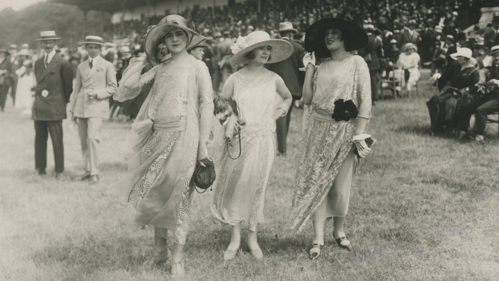 Mise en Scène. Modefotografie von der Belle Époque bis heute