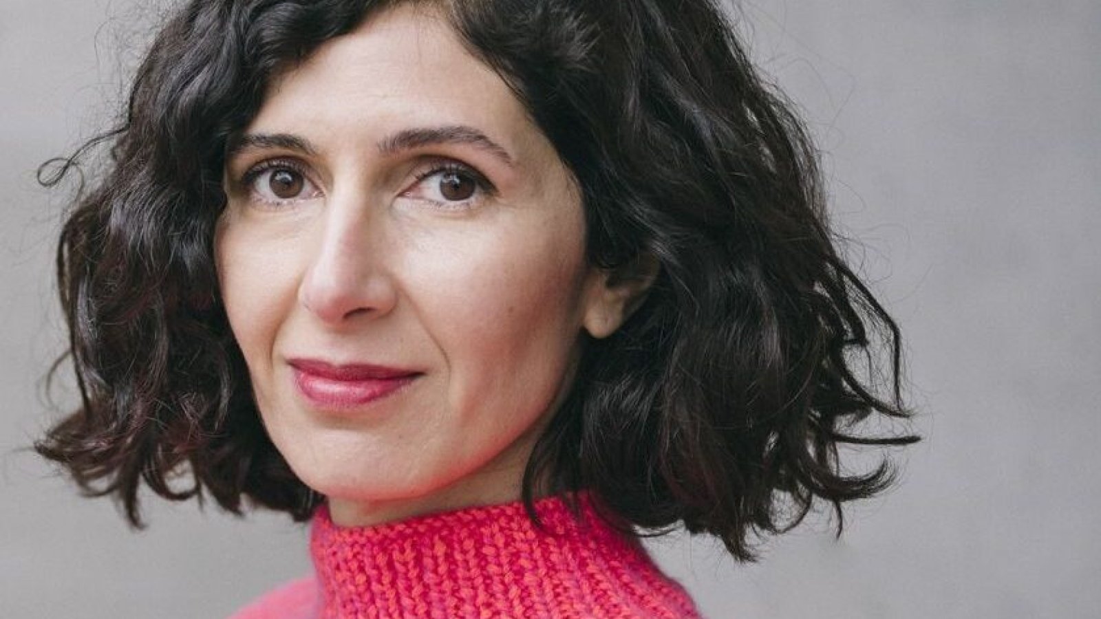 Nava Ebrahimi: Und Federn überall
