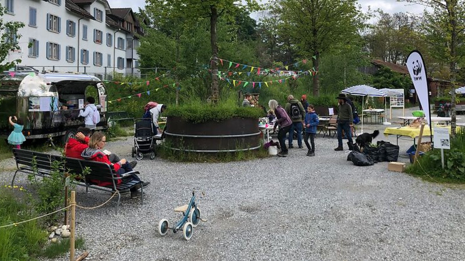 Natur verbindet – Pflegeeinsatz Areal Bach 1