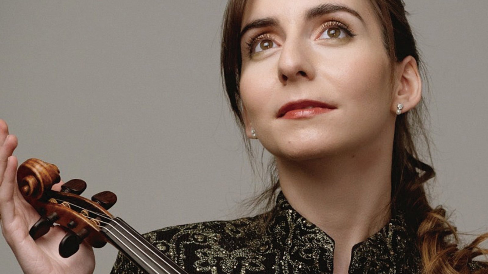 Diana Adamyan, Violine