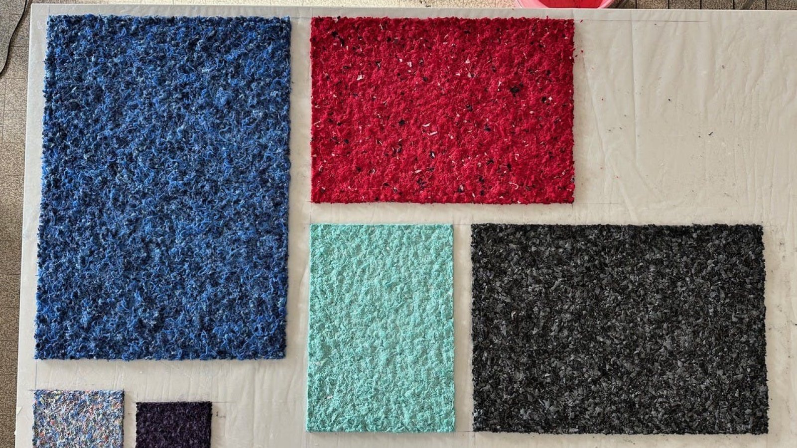 Souvenir Textiles. Vom Kleidungsstück zum Erinnerungsobjekt