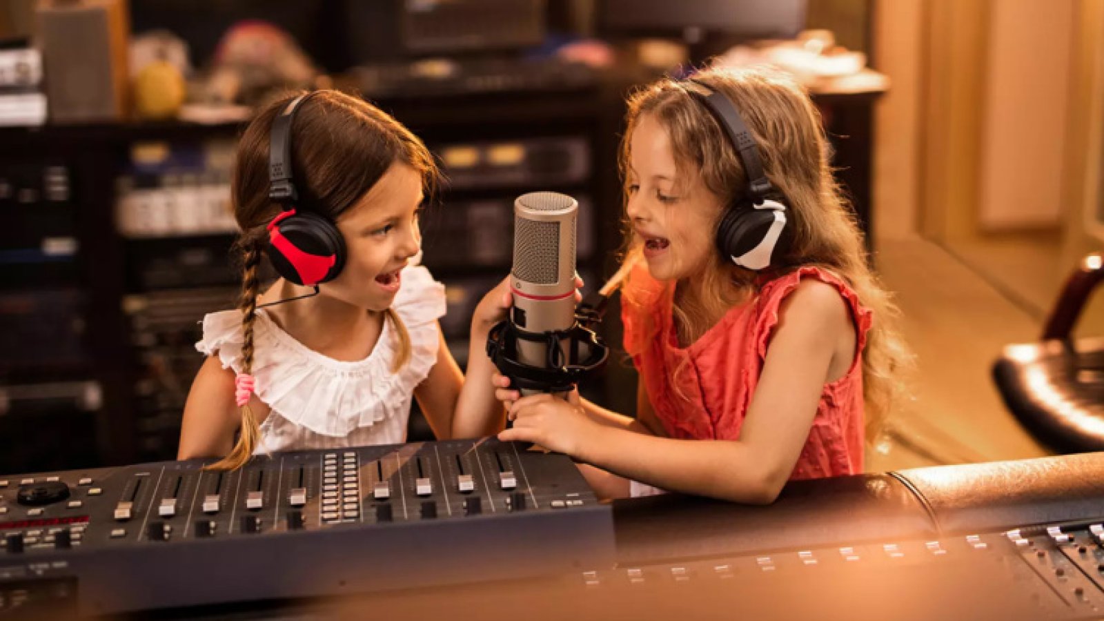 Deine Stimme, deine Geschichte, dein Hörspiel