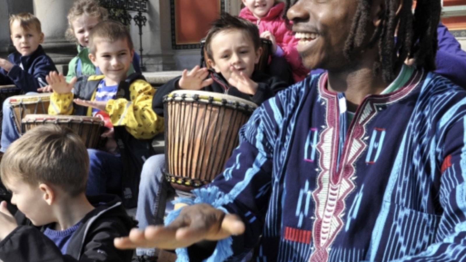 Workshop: Family Drumming
