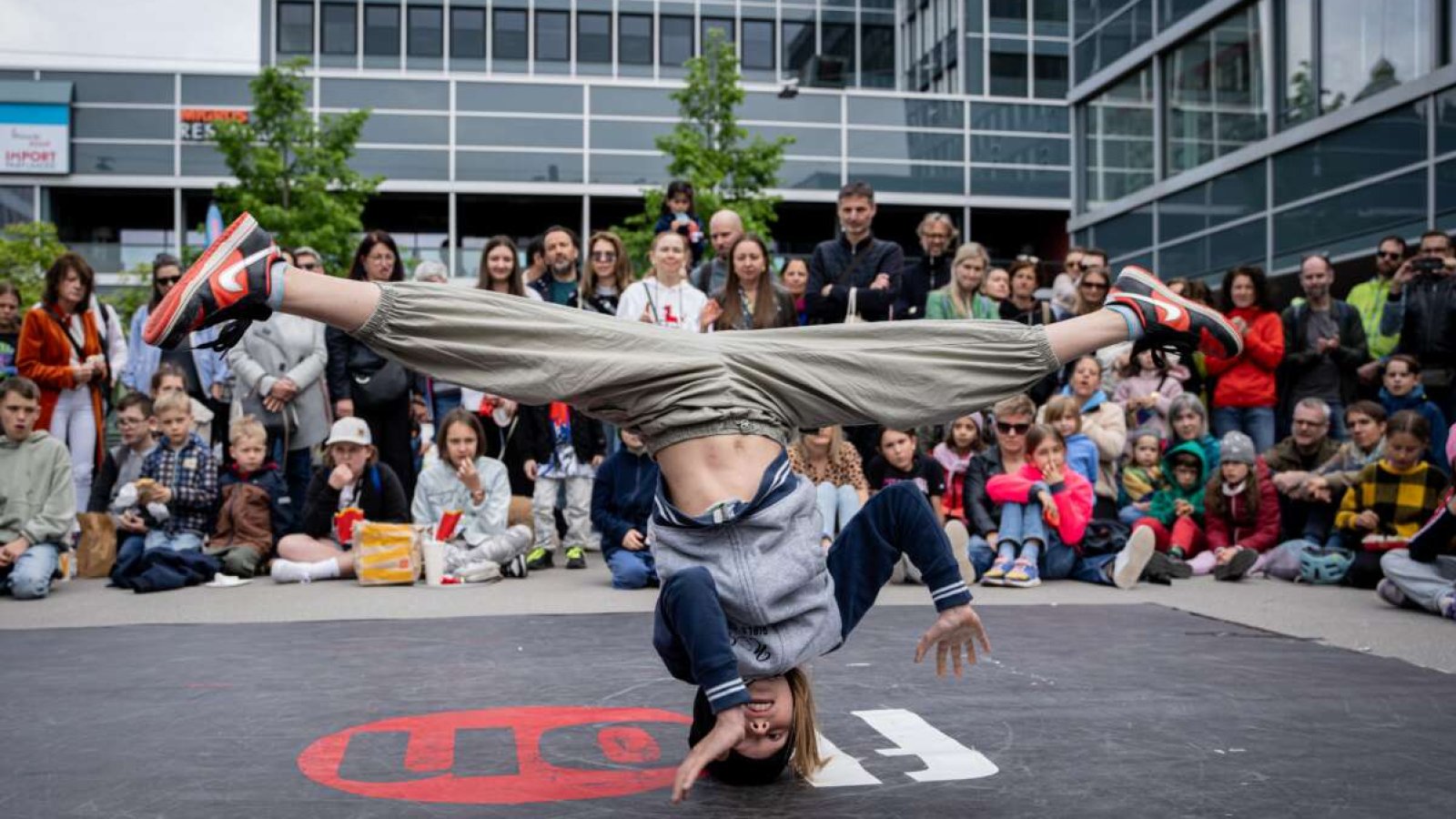 Kids Breaking Battle