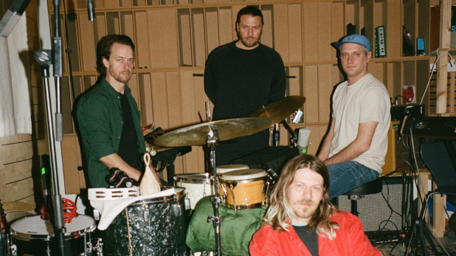 Mnevis, psychedelischer Indierock