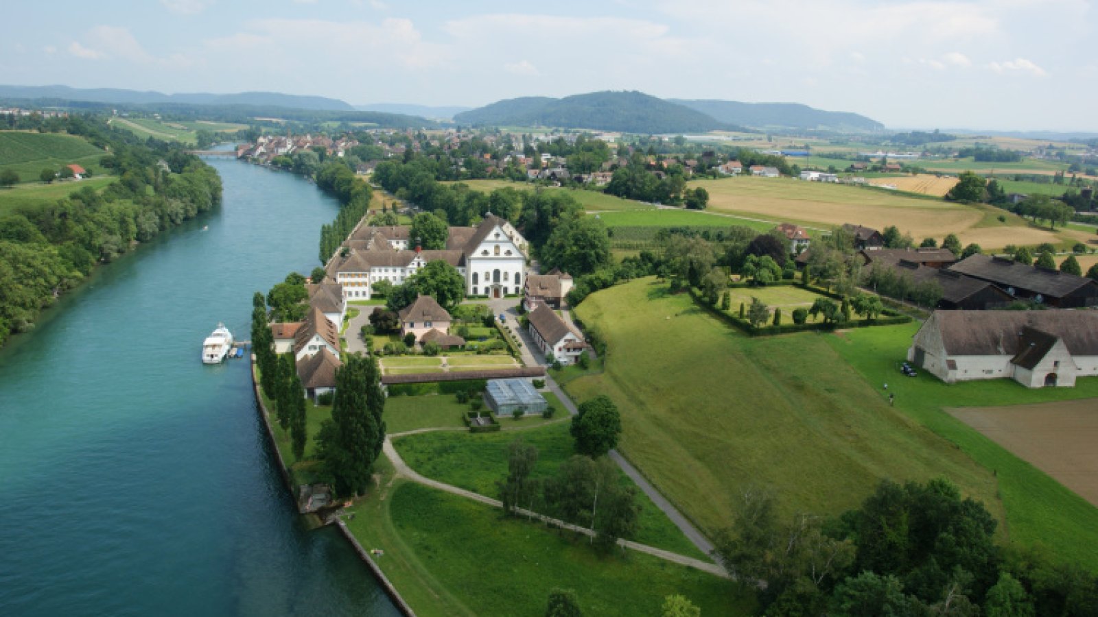 Liebe und Hochzeit. Szenische Unterhaltung & skurrile Bräuche