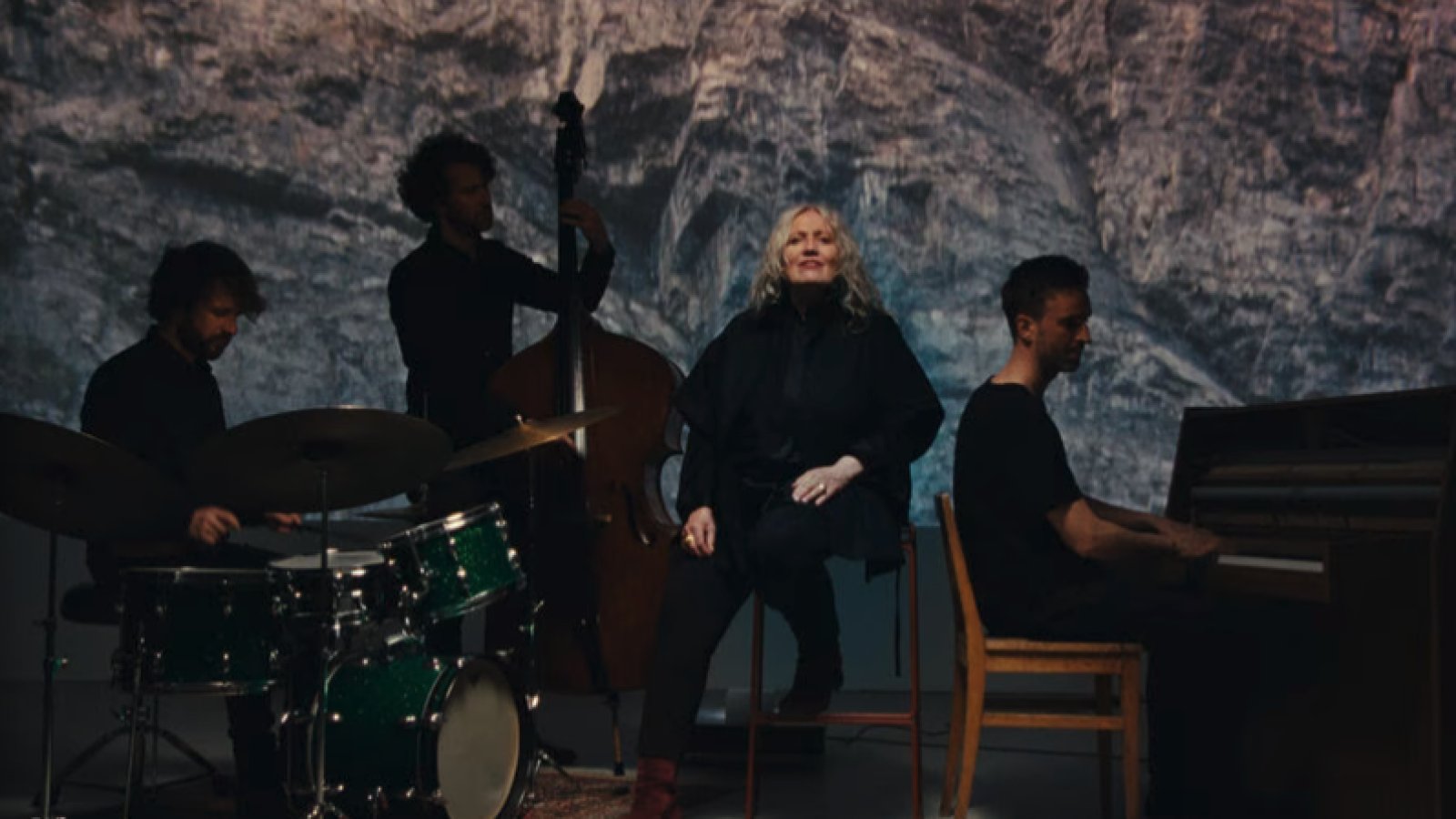 Berg Trio feat. Corin Curschellas
