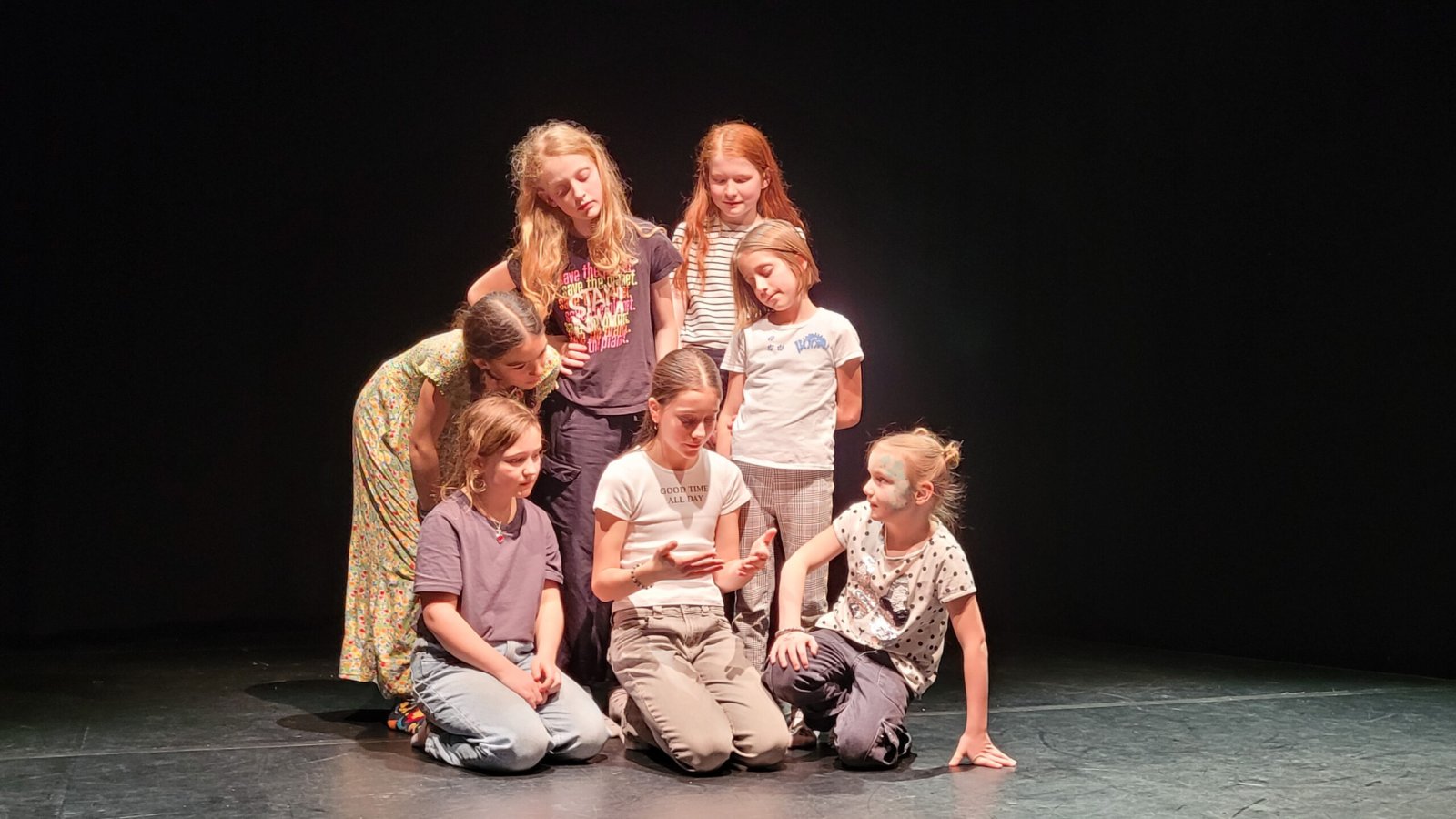 Theatertage: Rauf auf die Bühne