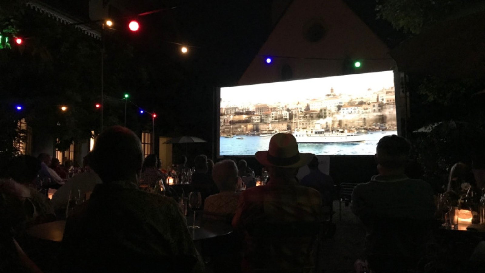 Open Air Kino Löwenarena
