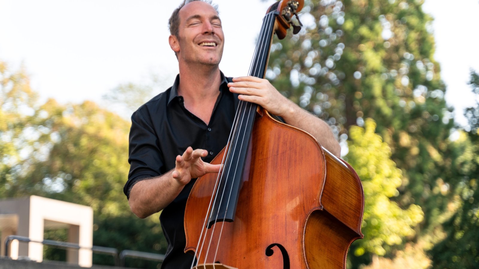 Marc Jenny – Solo-Kontrabass /  Duo Lardon-Niggli