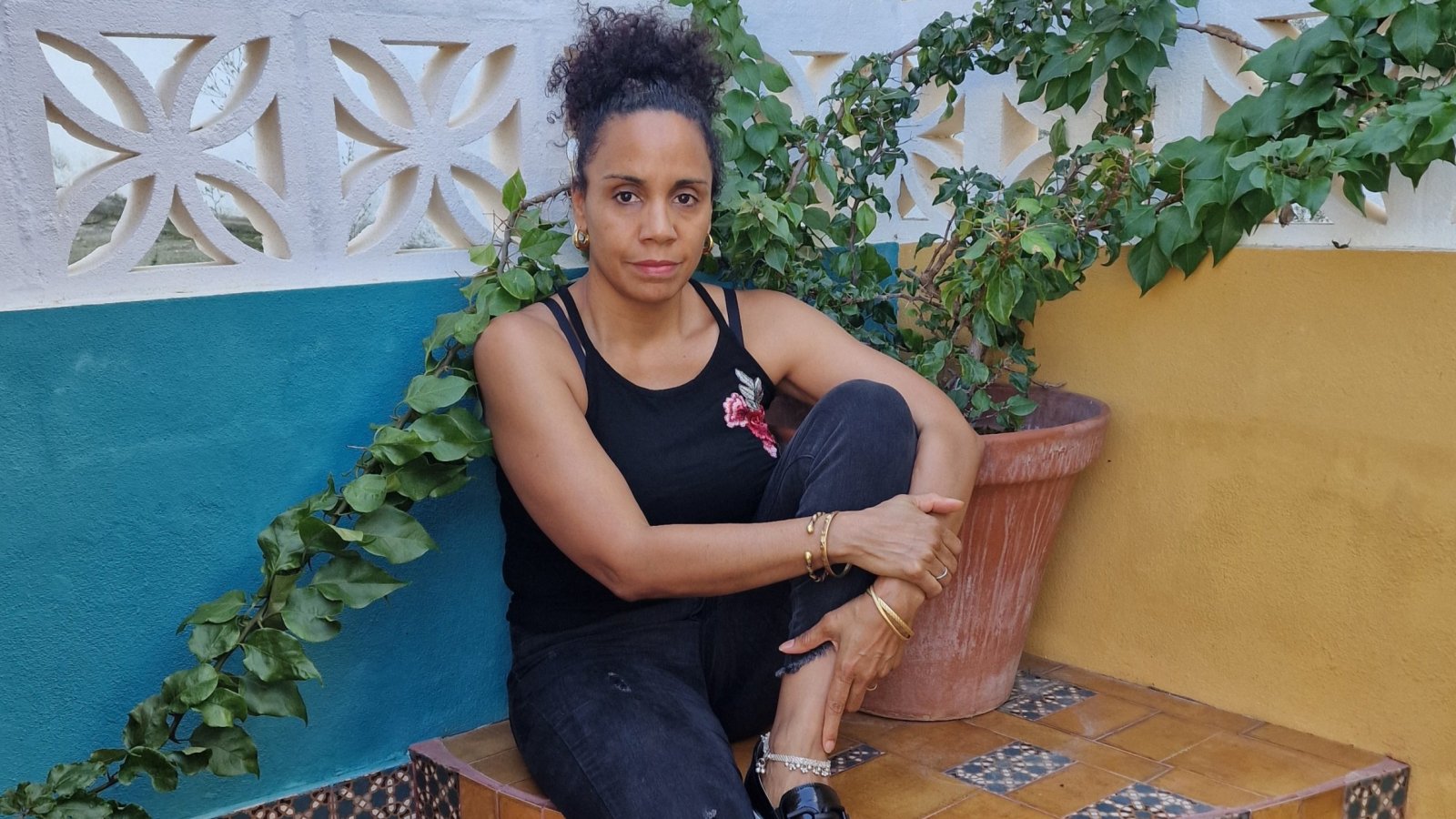 Melara Mvogdobo liest aus «Grossmütter»