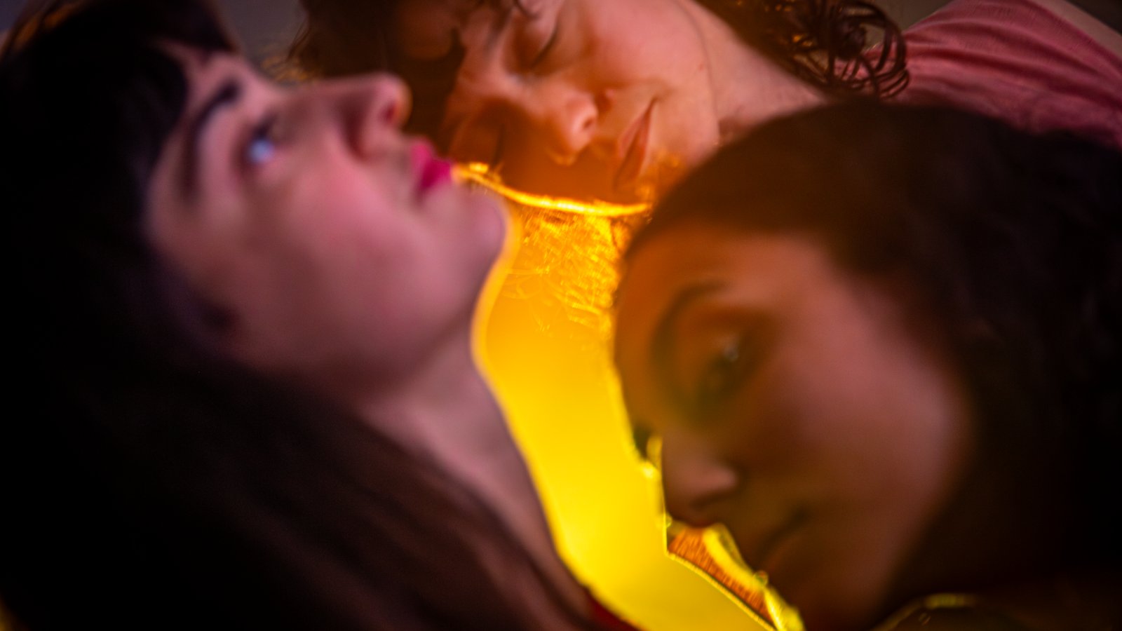 TanzPlan Ost: Felt Relations & Collective Rhythms of Pain