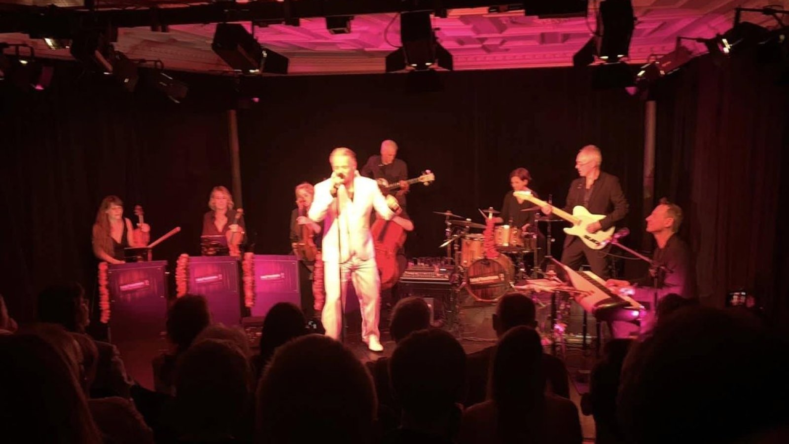 Luigi Panettone, Elvis Songs