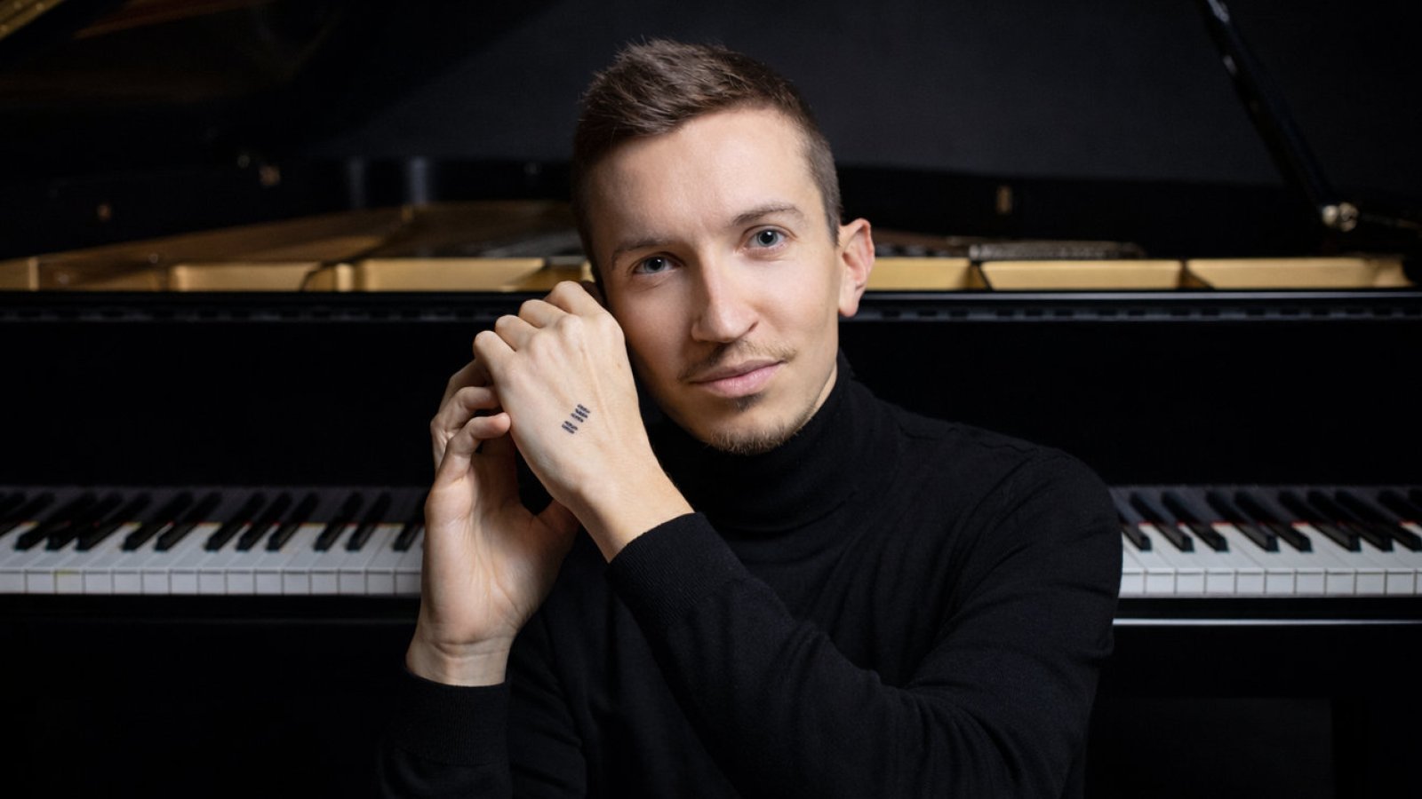 Skies - Klavierabend mit Nikola Pešić