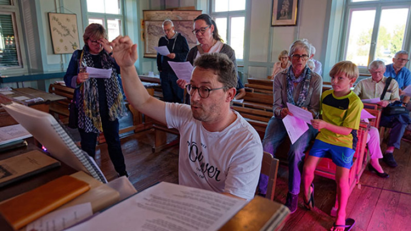 Offenes Singen am Harmonium